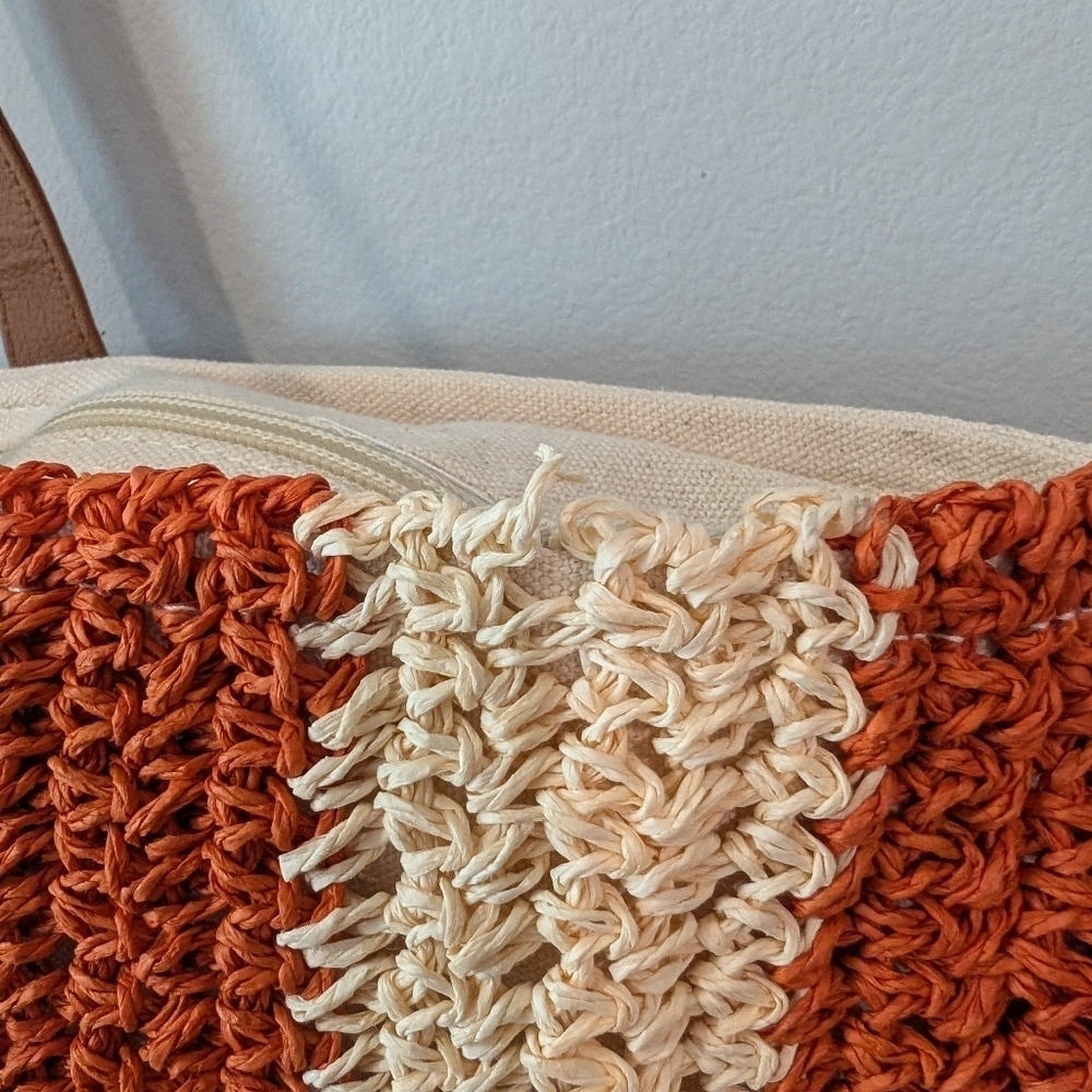 Rays For Days Raffia Beach Tote - Picture 6 of 9